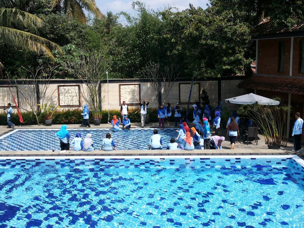 Bumi Cikeas Sentul Bogor Exterior photo