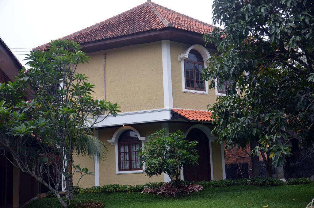 Bumi Cikeas Sentul Bogor Exterior photo