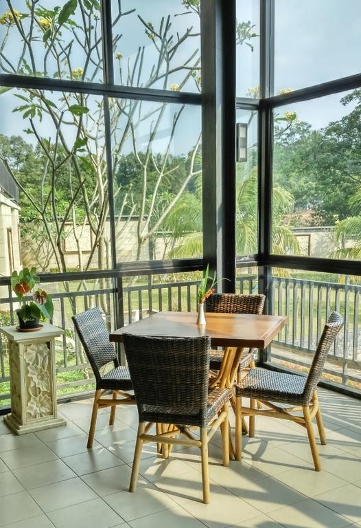 Bumi Cikeas Sentul Bogor Exterior photo