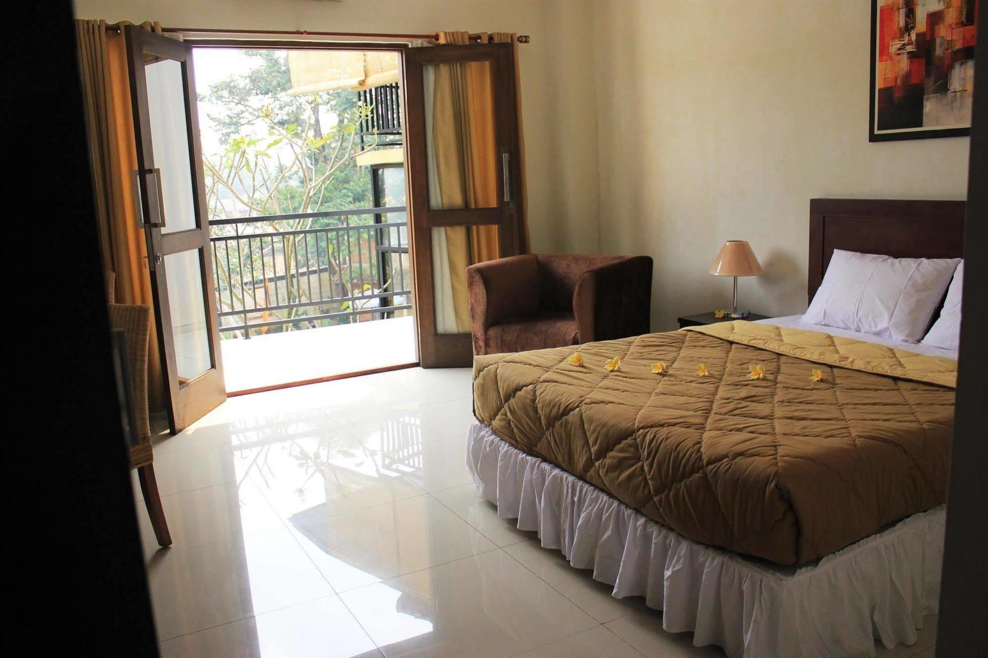 Bumi Cikeas Sentul Bogor Exterior photo