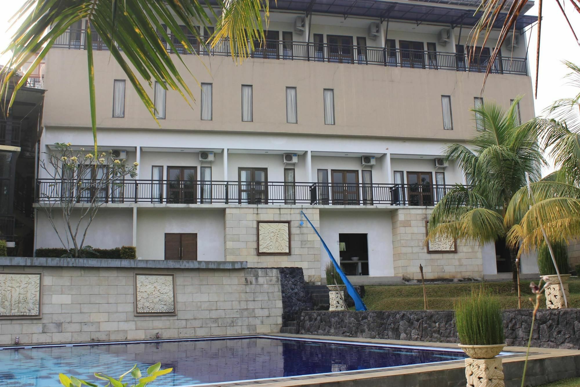 Bumi Cikeas Sentul Bogor Exterior photo